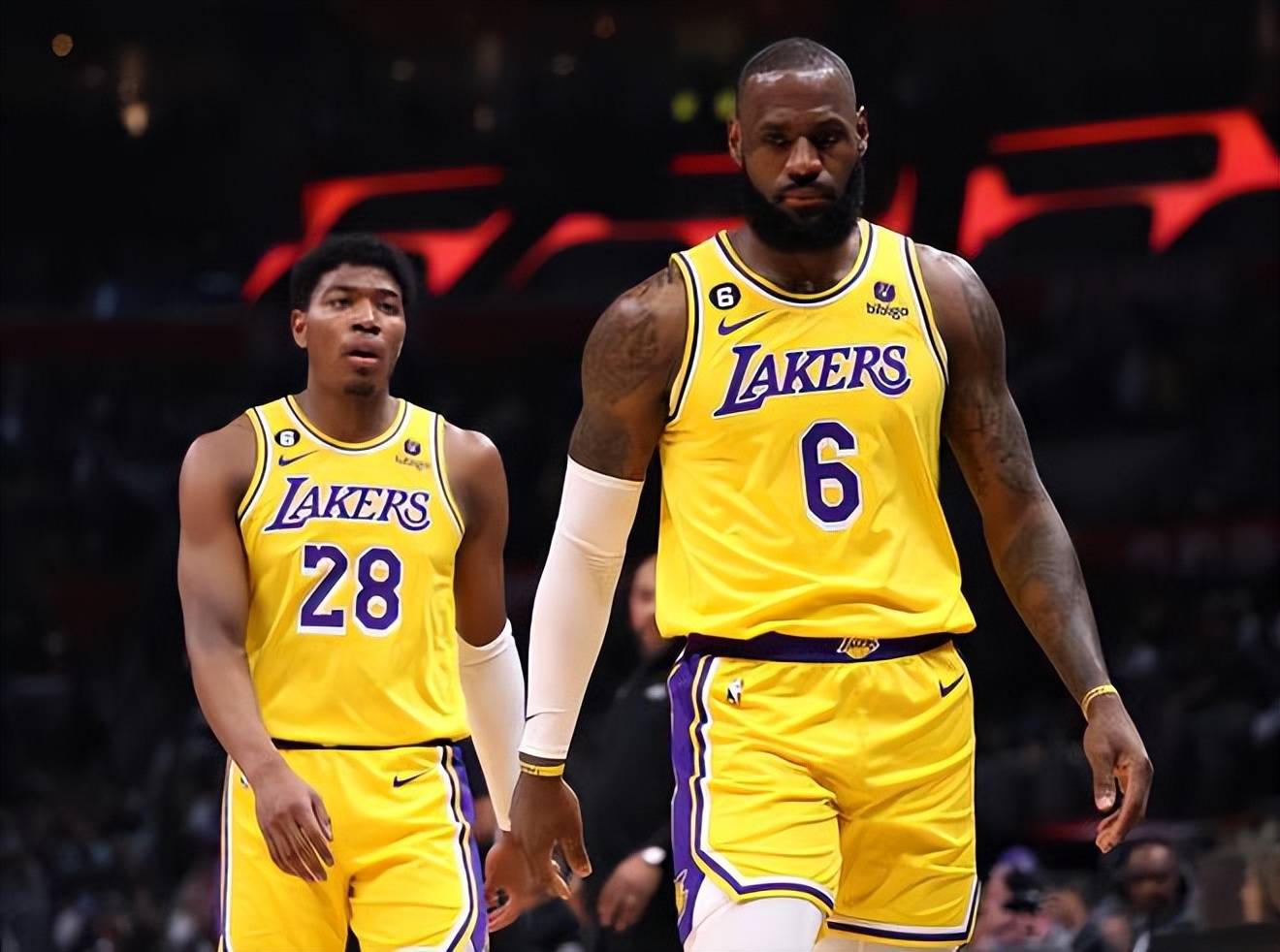 B费推射定 B费推射定